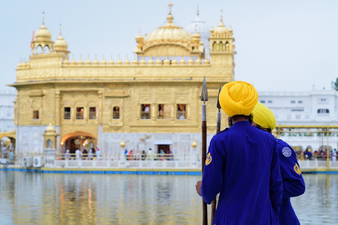 Travel Tips and Stories of Harmandir Sahib in India
