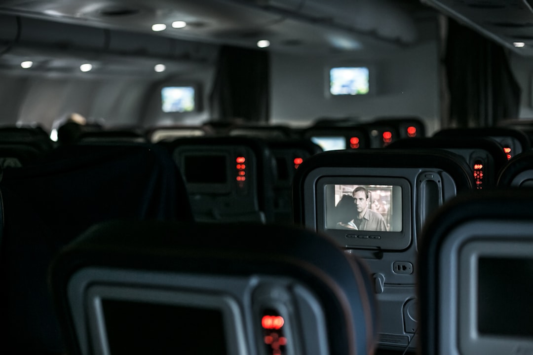 black 2 din car stereo, A plane