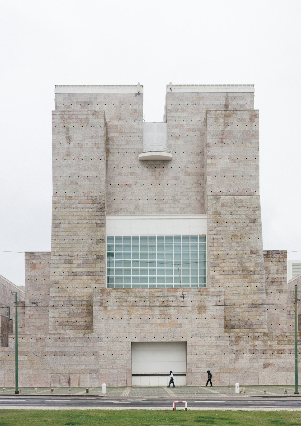 brown concrete building during daytime