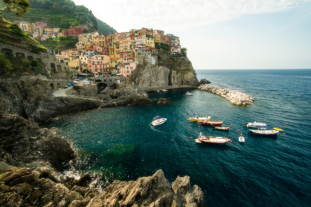 travelers stories about Cliff in Cinque Terre National Park, Italy