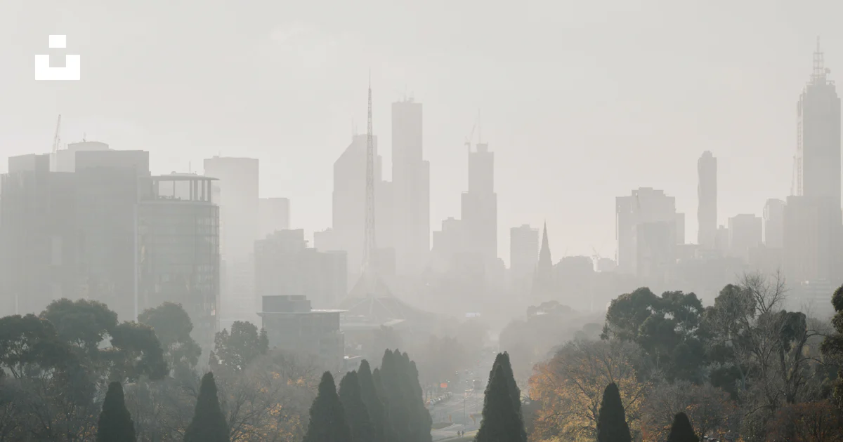 Foto zum Thema Skyline der Stadt tagsüber unter weißem Himmel ...