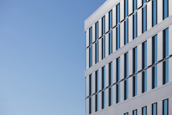 Commercial building with clean aluminum soffit