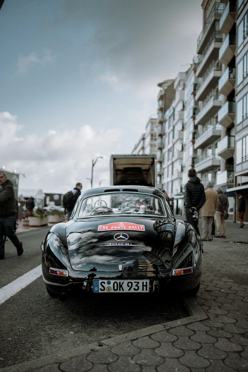 black porsche 911 on road during daytime