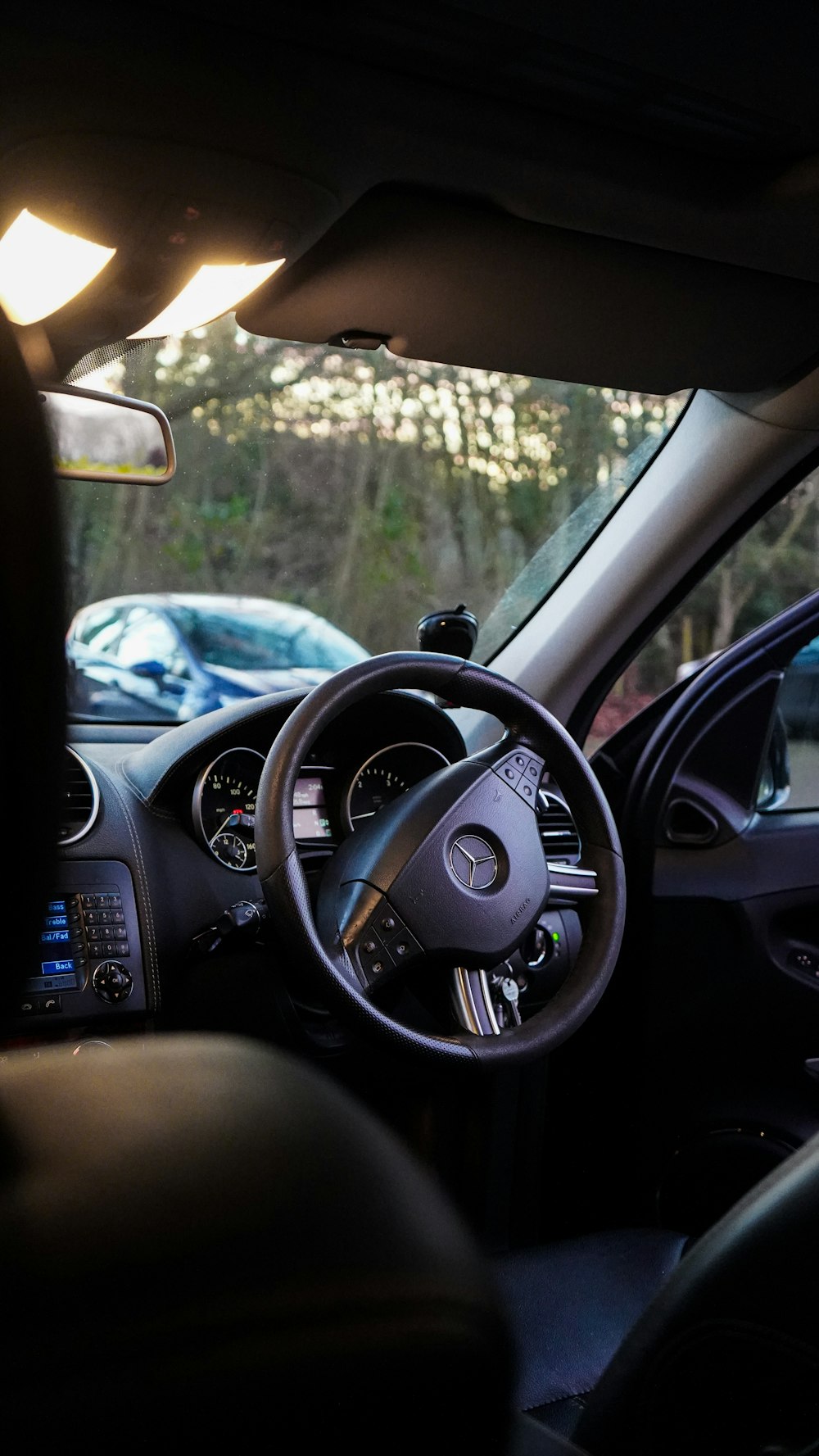 black honda car steering wheel