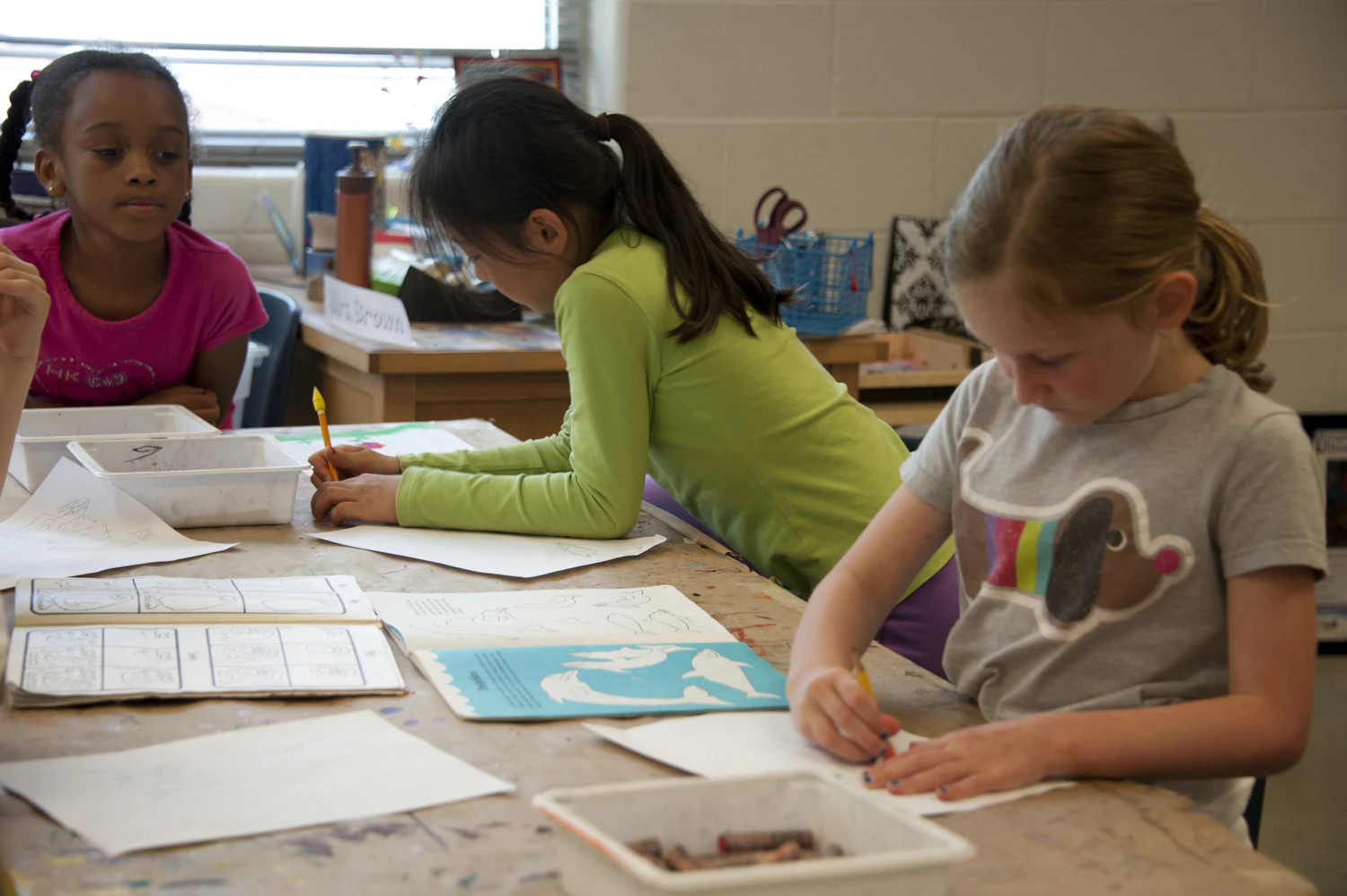 Do Wobble Cushions Help Kids Focus? What Research Says — Tiny Hands