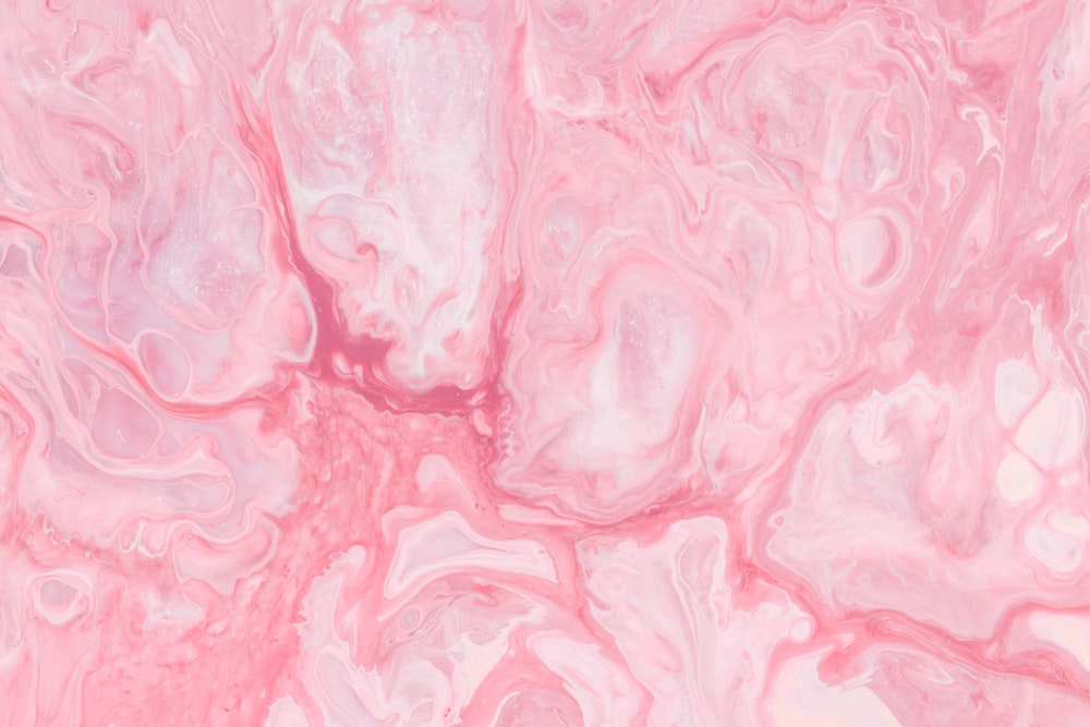 Hãy tận hưởng vẻ đẹp tự nhiên của Đá cẩm thạch hồng thông qua tấm ảnh tuyệt đẹp này. Sắc hồng nhẹ nhàng, kết hợp với những đường nét khác nhau trên bề mặt đá sẽ đưa bạn đến một thế giới đầy phấn khích và kỳ vỹ. Hãy để Đá cẩm thạch hồng đưa bạn đến vùng đất của những giấc mơ và khát khao.