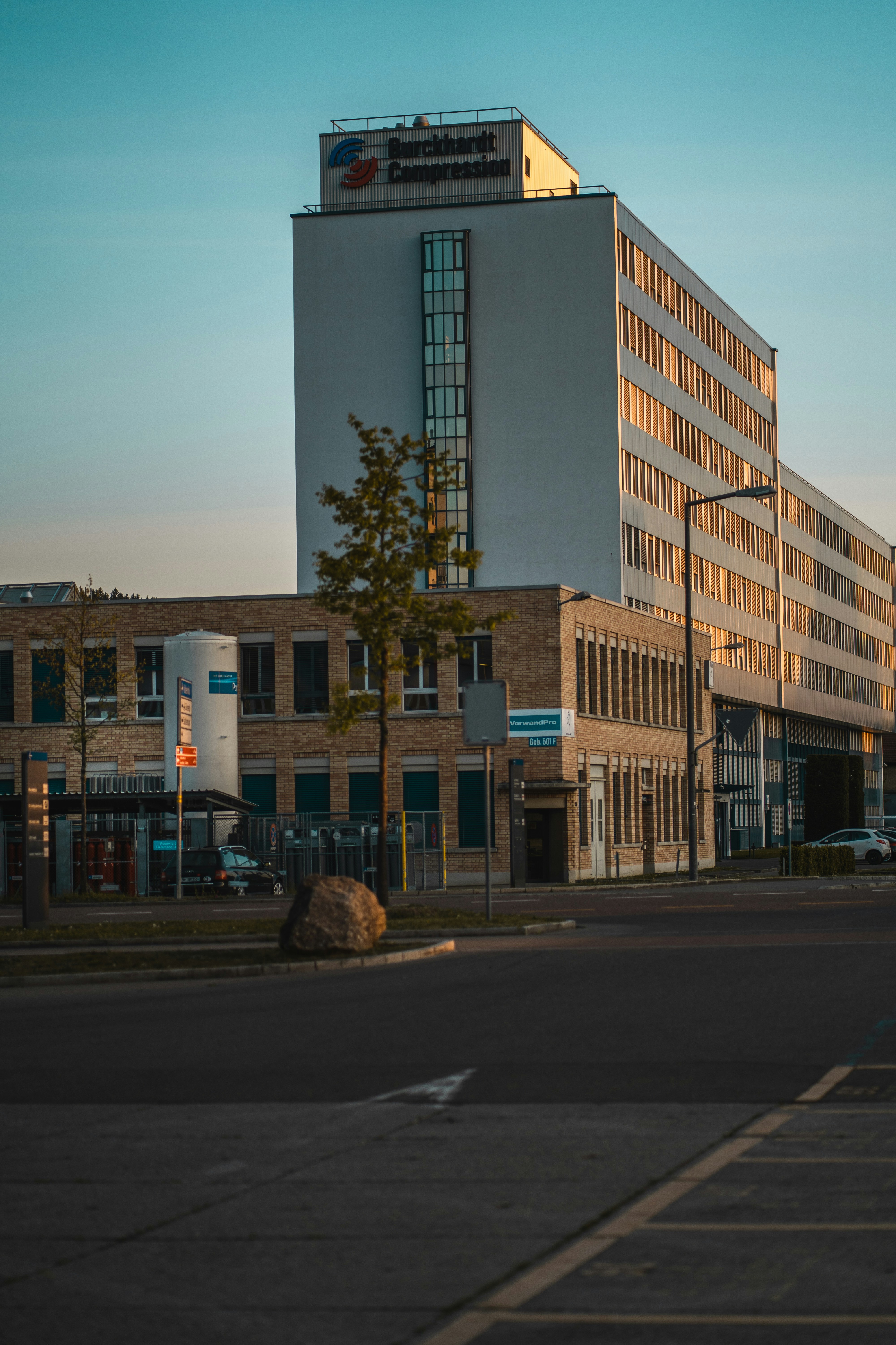 Photo by nilslindner