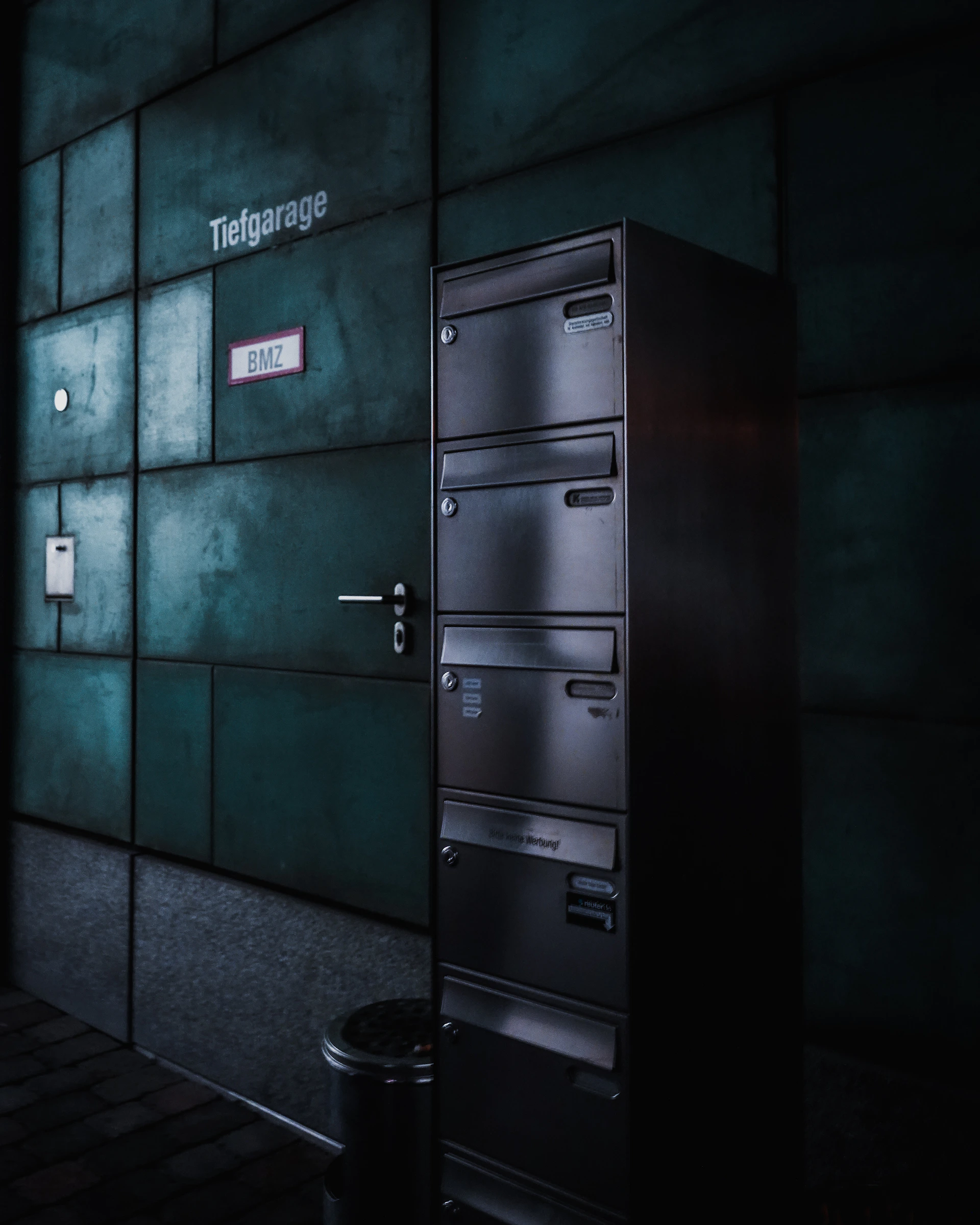black and gray metal locker