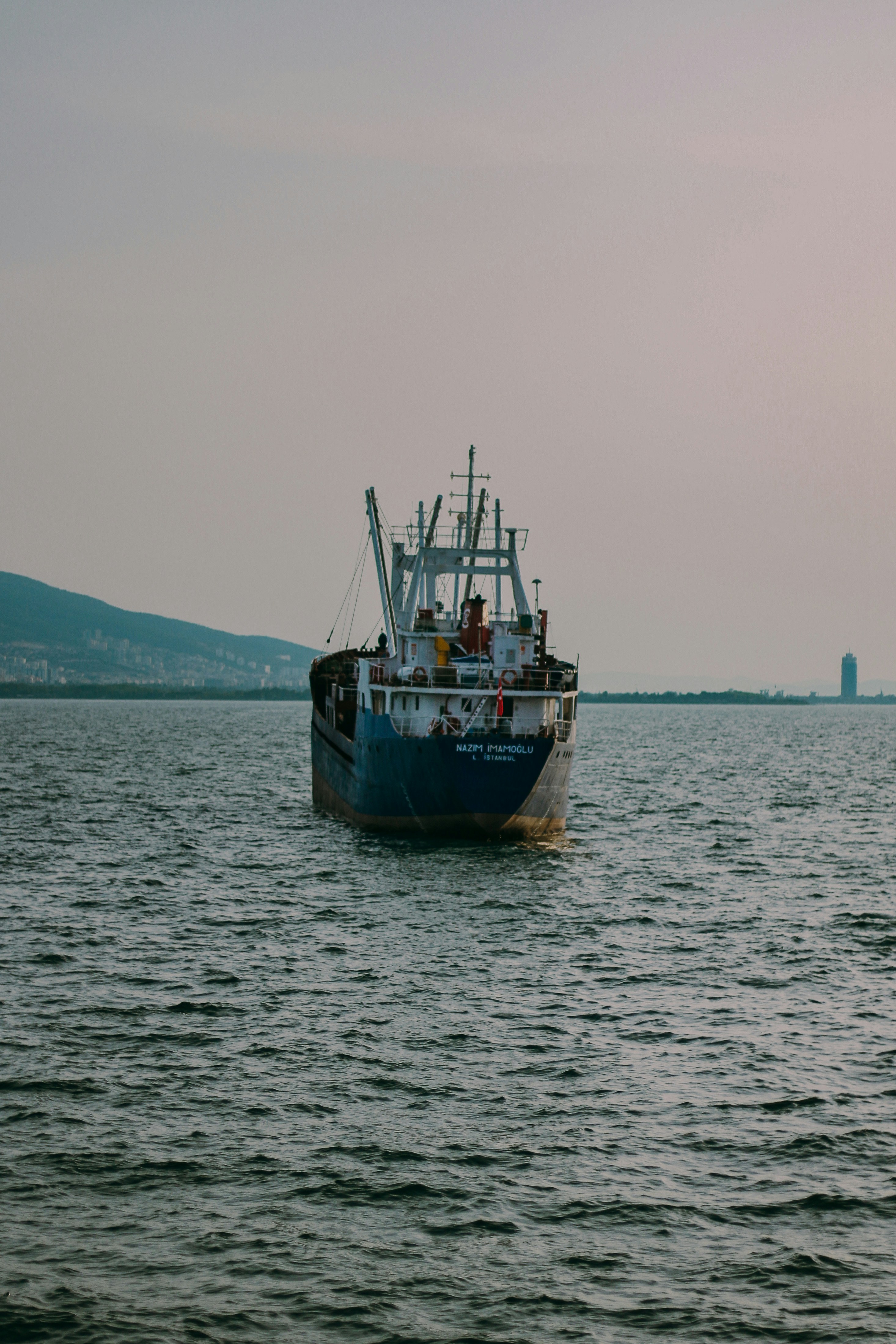 Photo by furkanvari