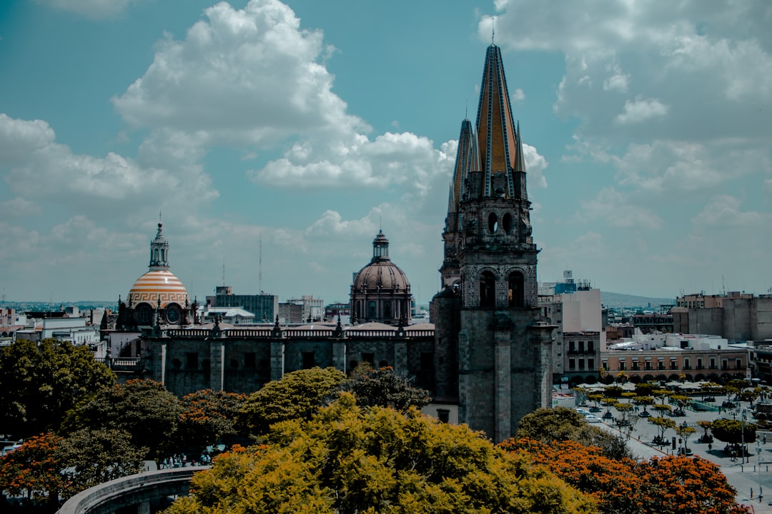 Scoring Super-Low Fares from LAX to Guadalajara: Tips for Finding the Best Deals on Flights to Mexico&#8217;s Cultural Capital