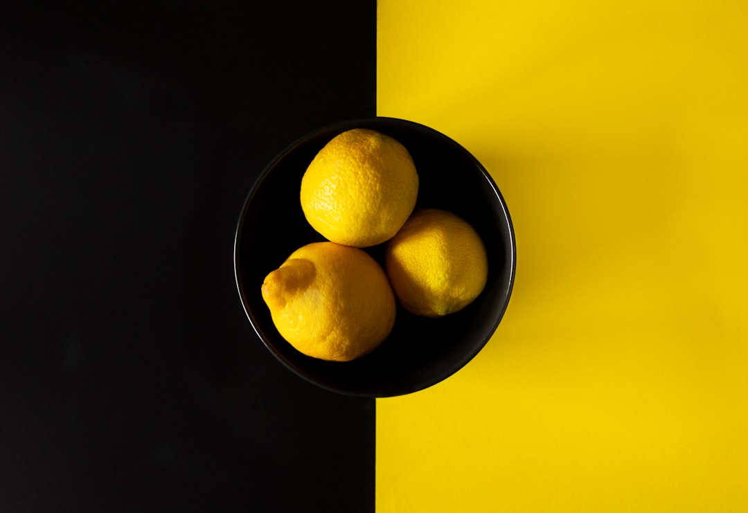 檸檬是什麼顏色？揭開檸檬營養與健康益處的祕密