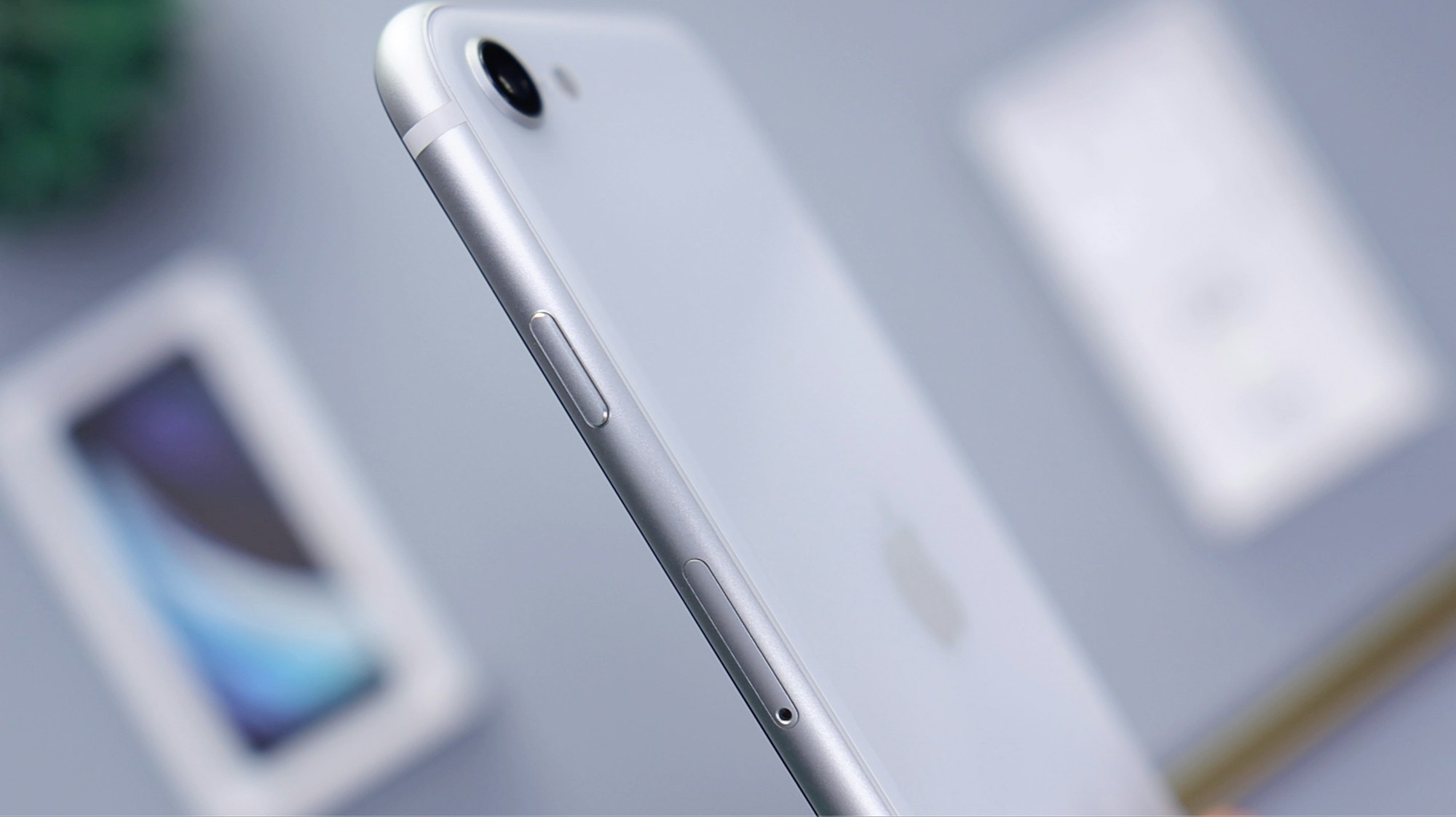 Apple iPhone SE White Side Profile 