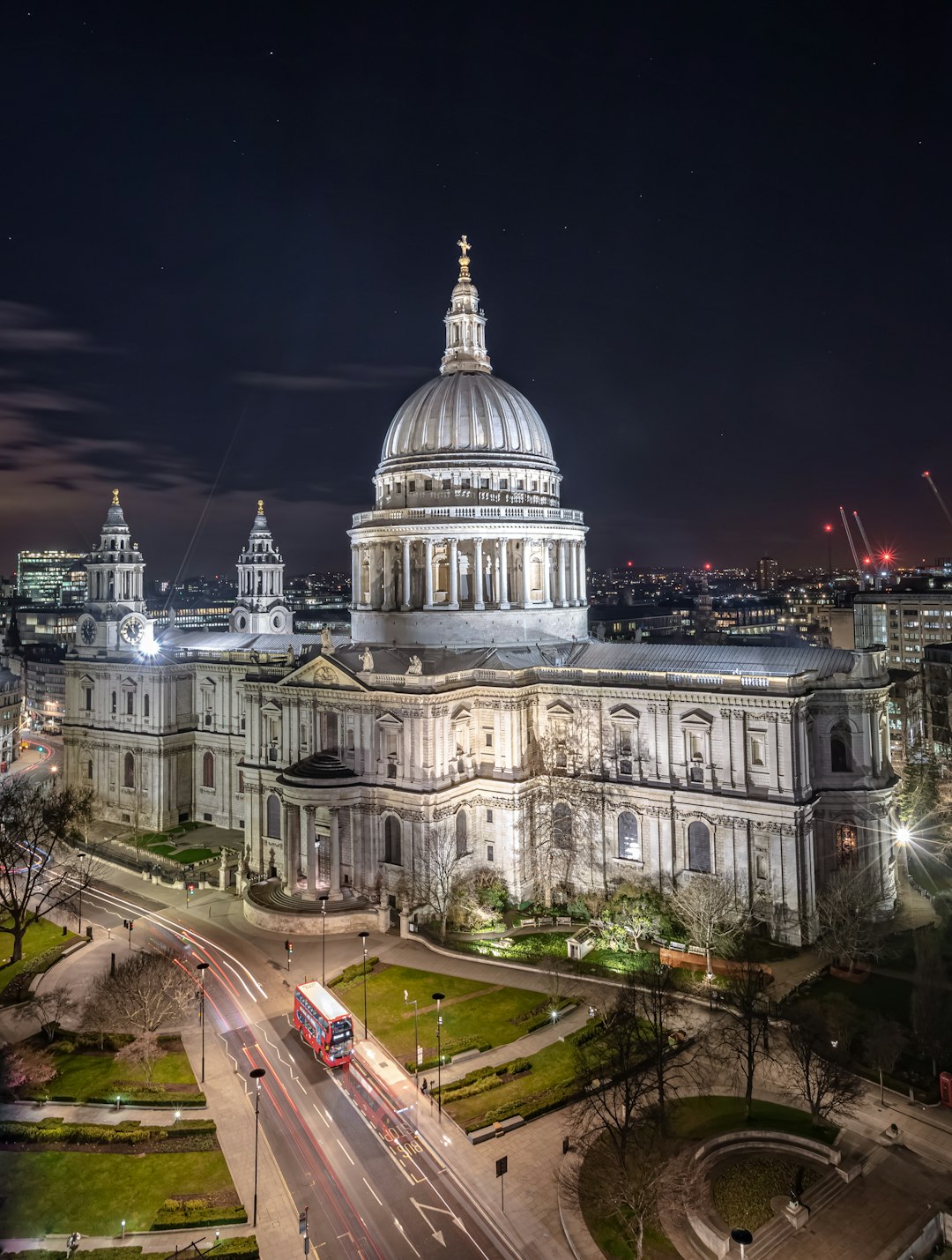 Travel Tips and Stories of St. Paul's Cathedral in United Kingdom