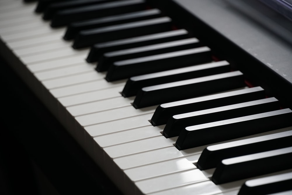 black and white piano keys