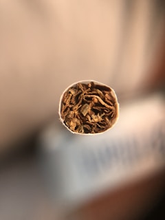 Close-up of authentic tobacco leaves used in Sirius Smoke puro cigarettes