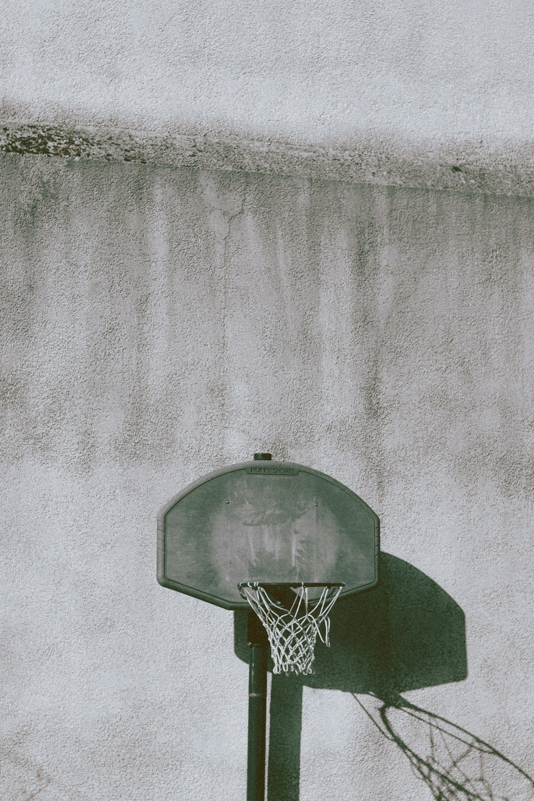 black and white basketball hoop