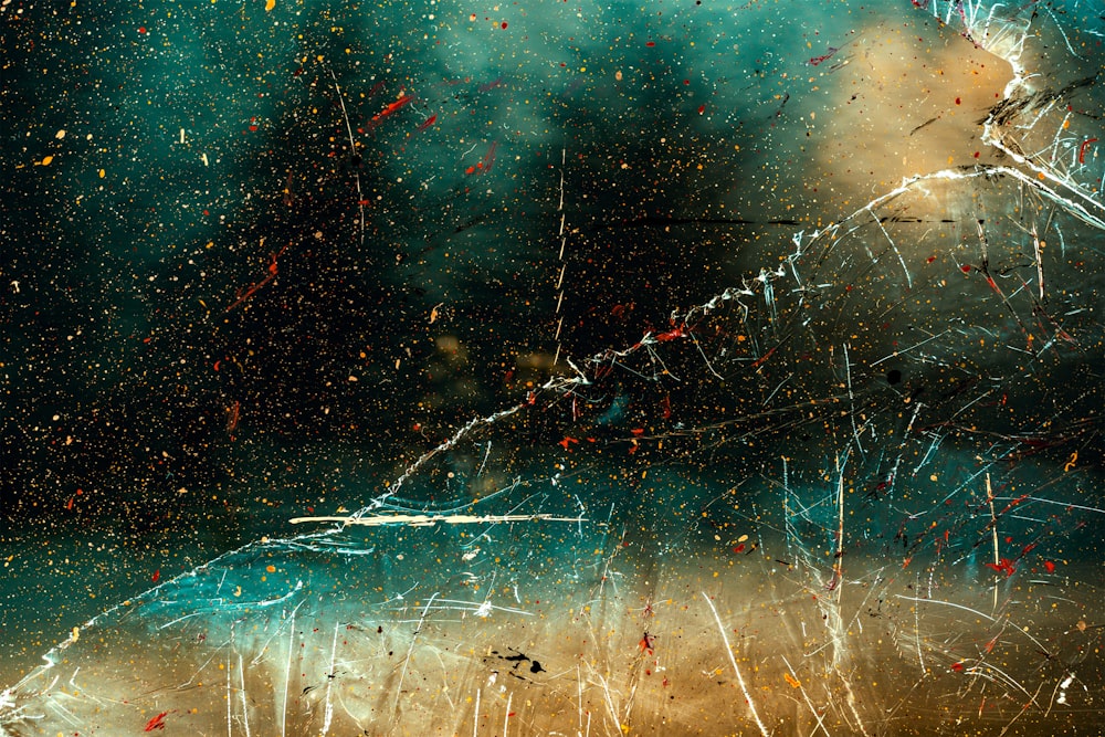 gouttelettes d’eau sur le verre pendant la journée