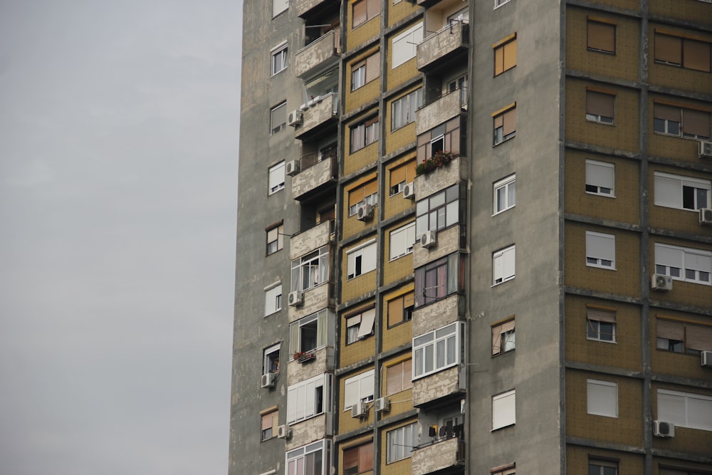 brown and white concrete building