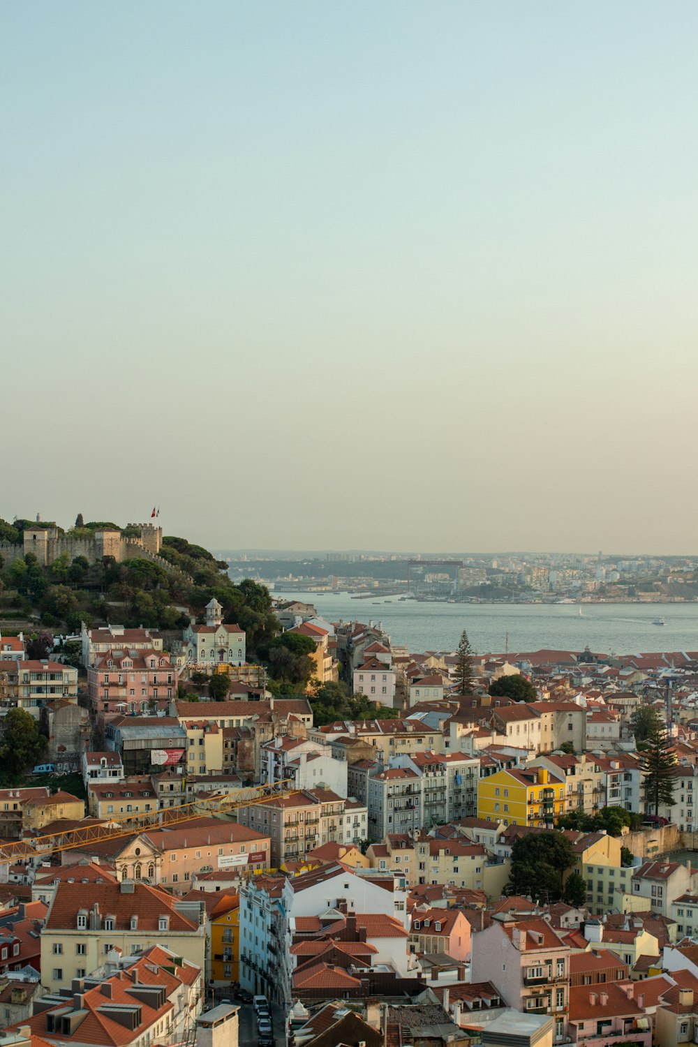 Vue aérienne des bâtiments de la ville pendant la journée