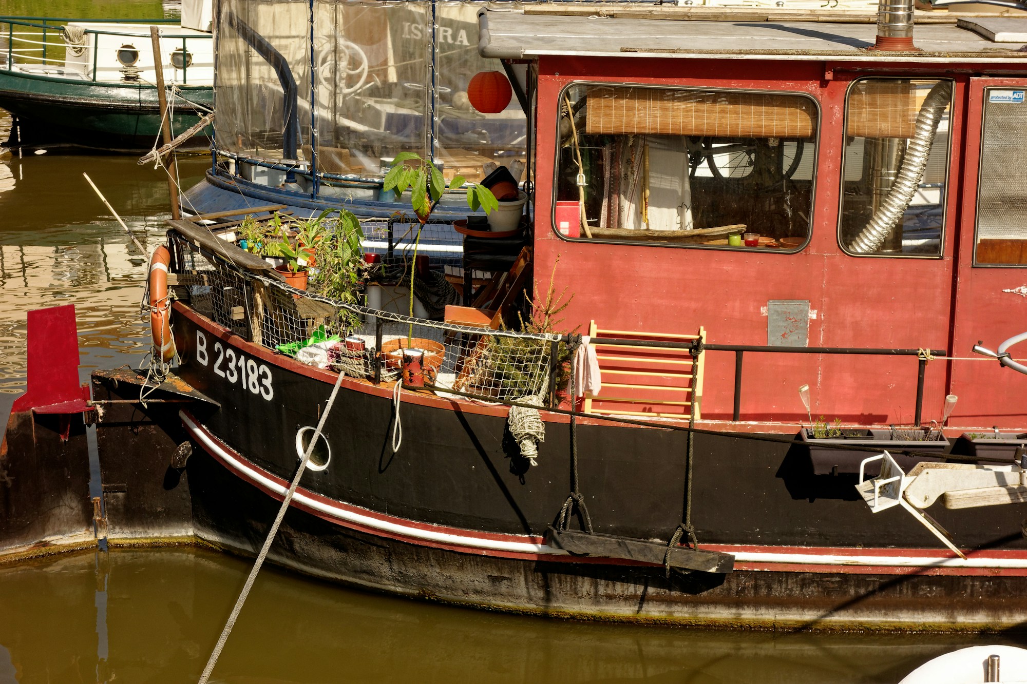 Cergy's Authentic Cuisine: Local Dishes, Iconic Restaurants, and Traditional Recipes
