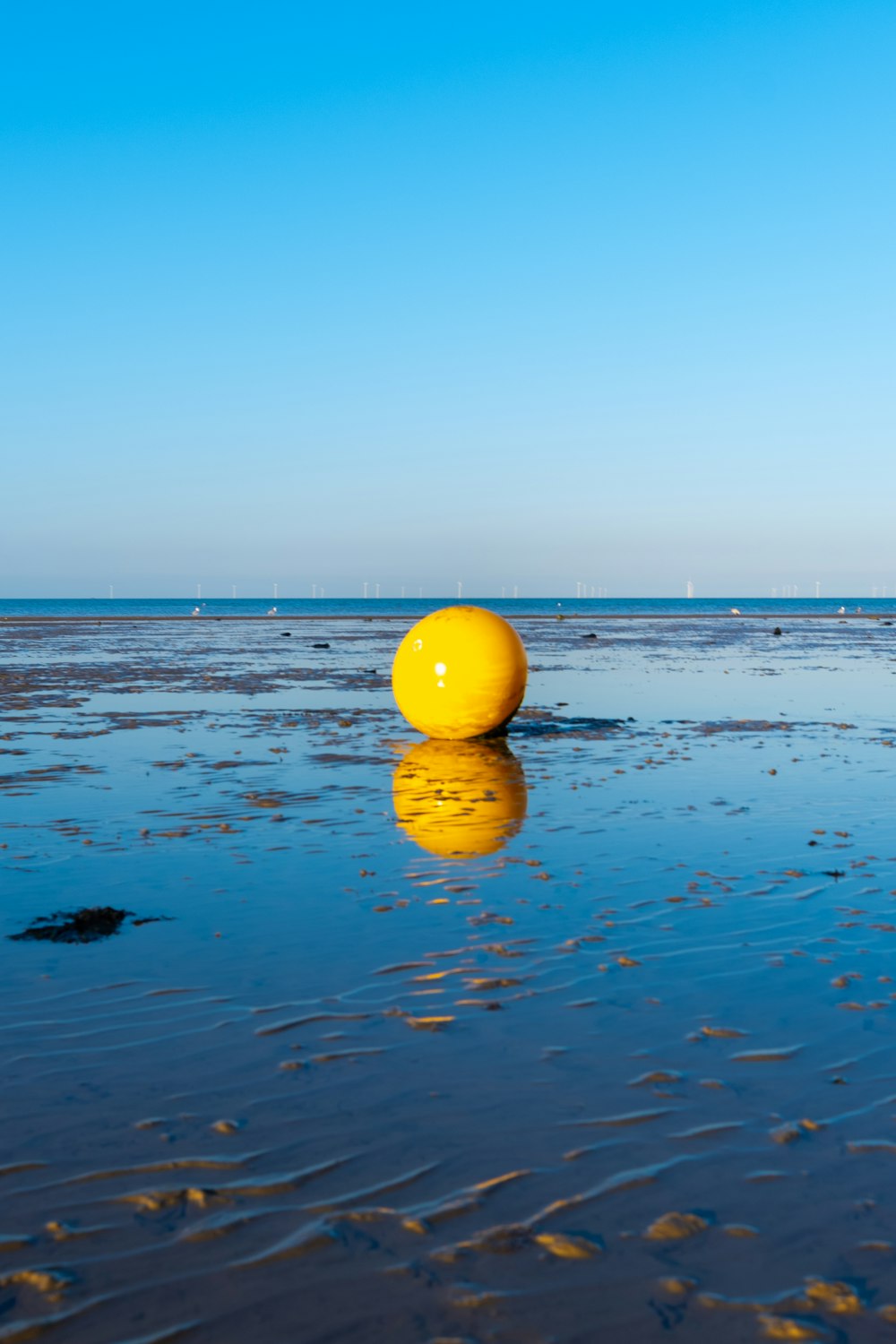 Cuerpo de agua durante la puesta de sol