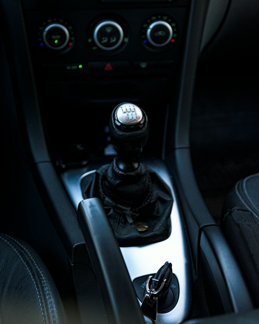 black car gear shift lever