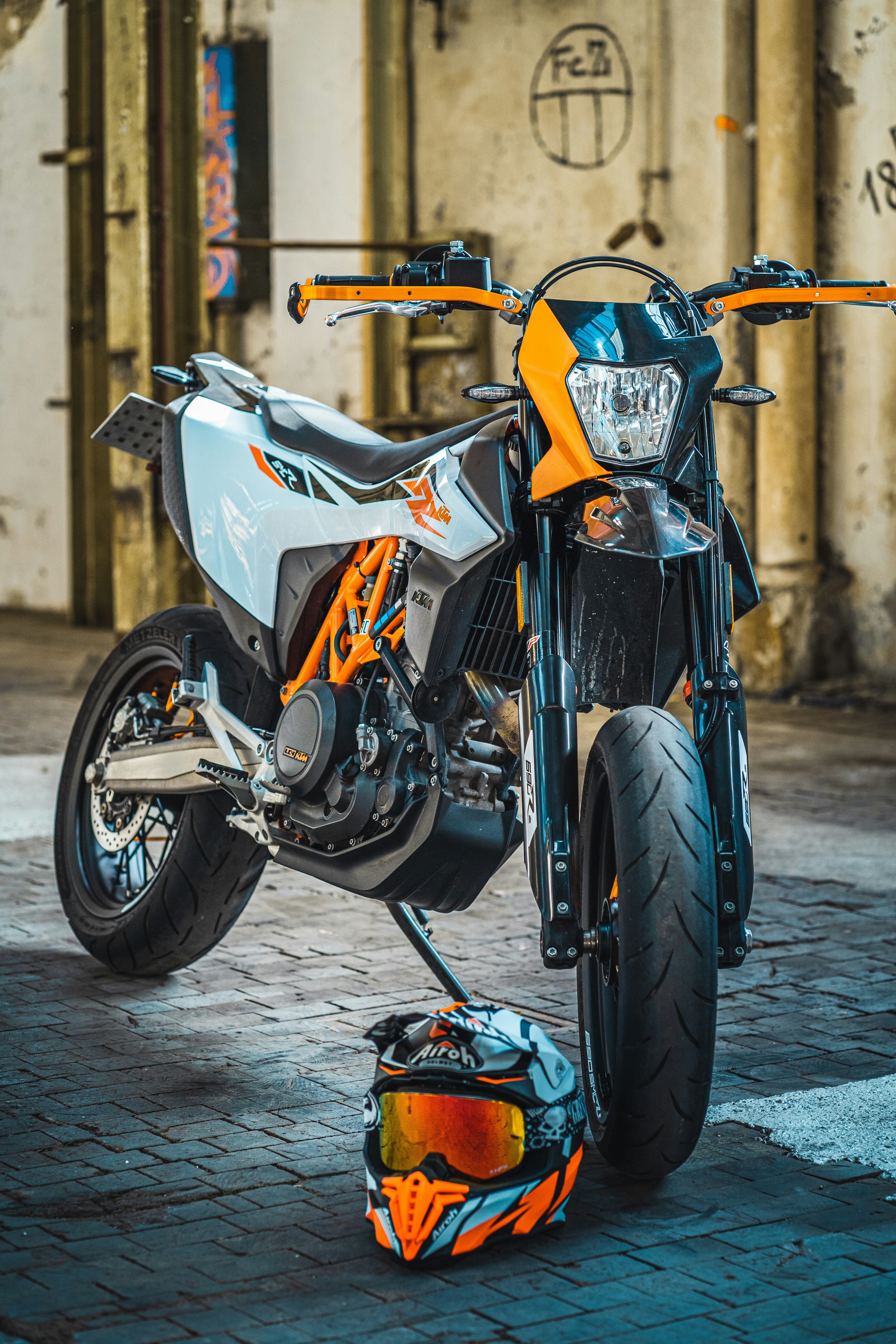 Photo by nilslindner