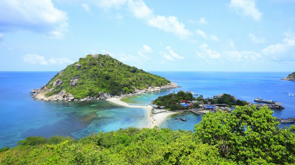 Green trees on island during daytime — Koh Samui, Thailand