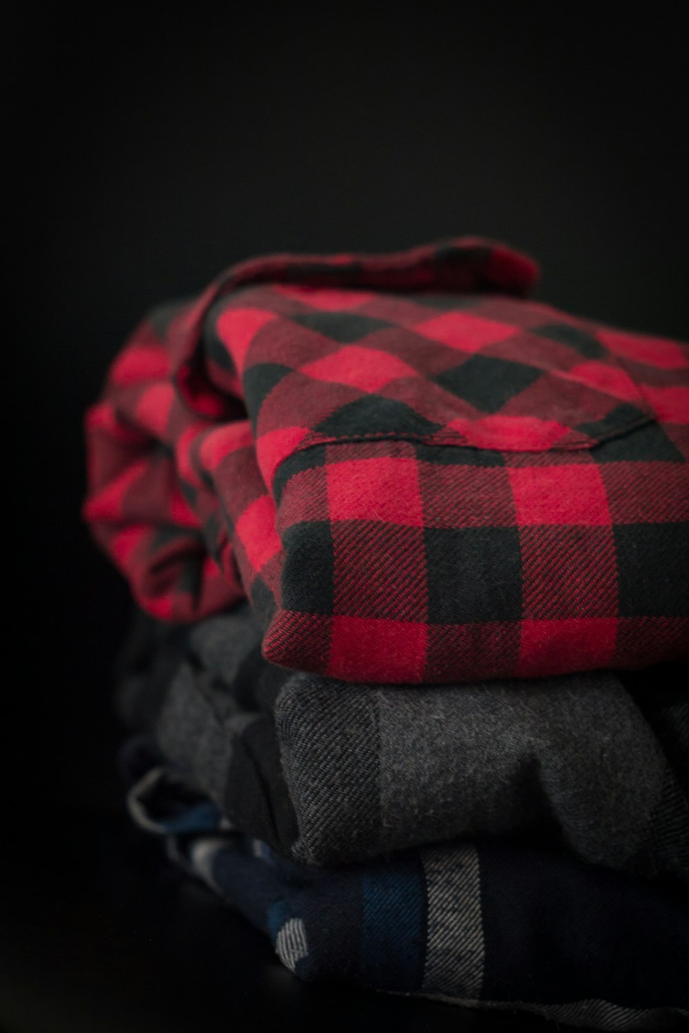 red and black checkered textile