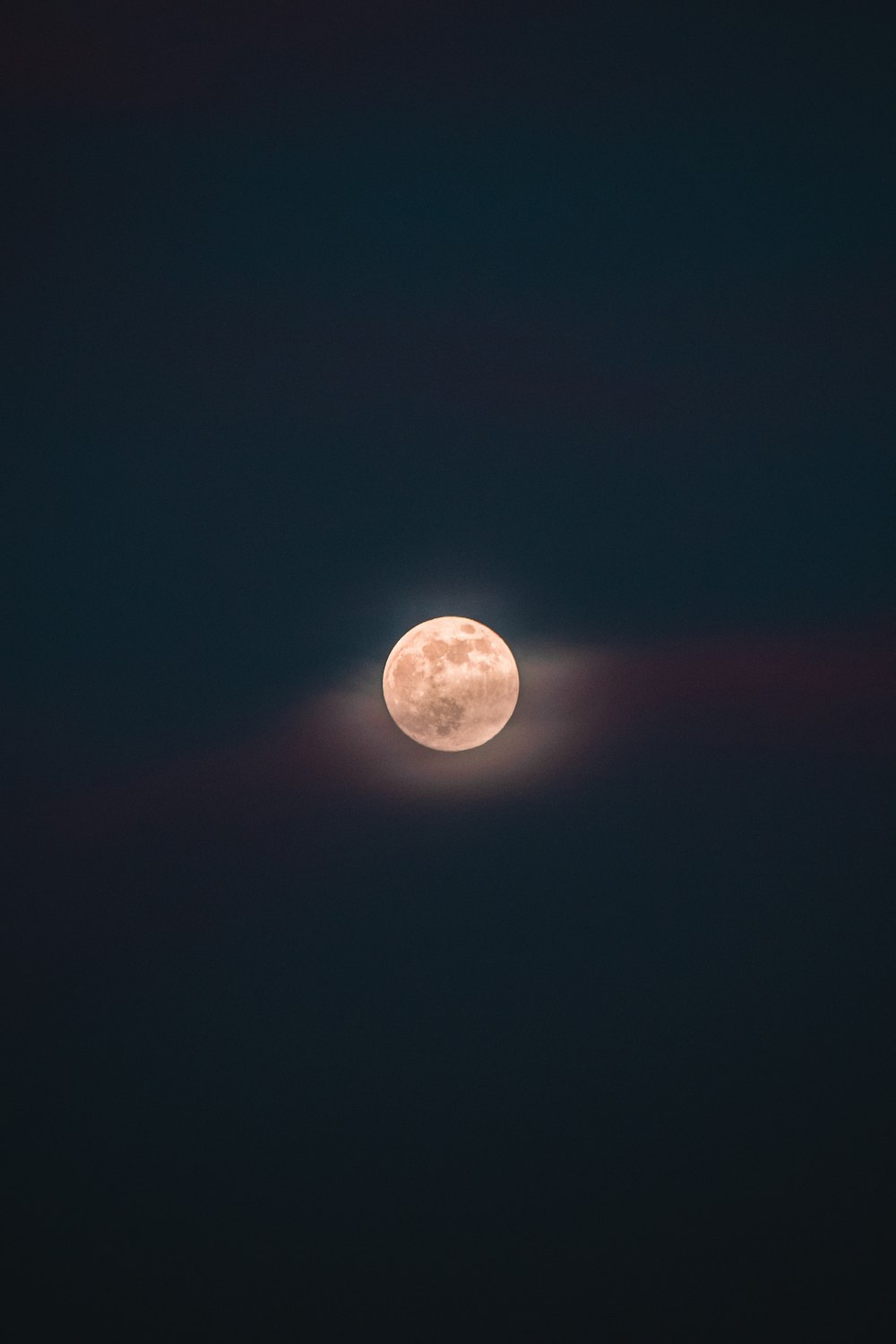 luna piena nel cielo