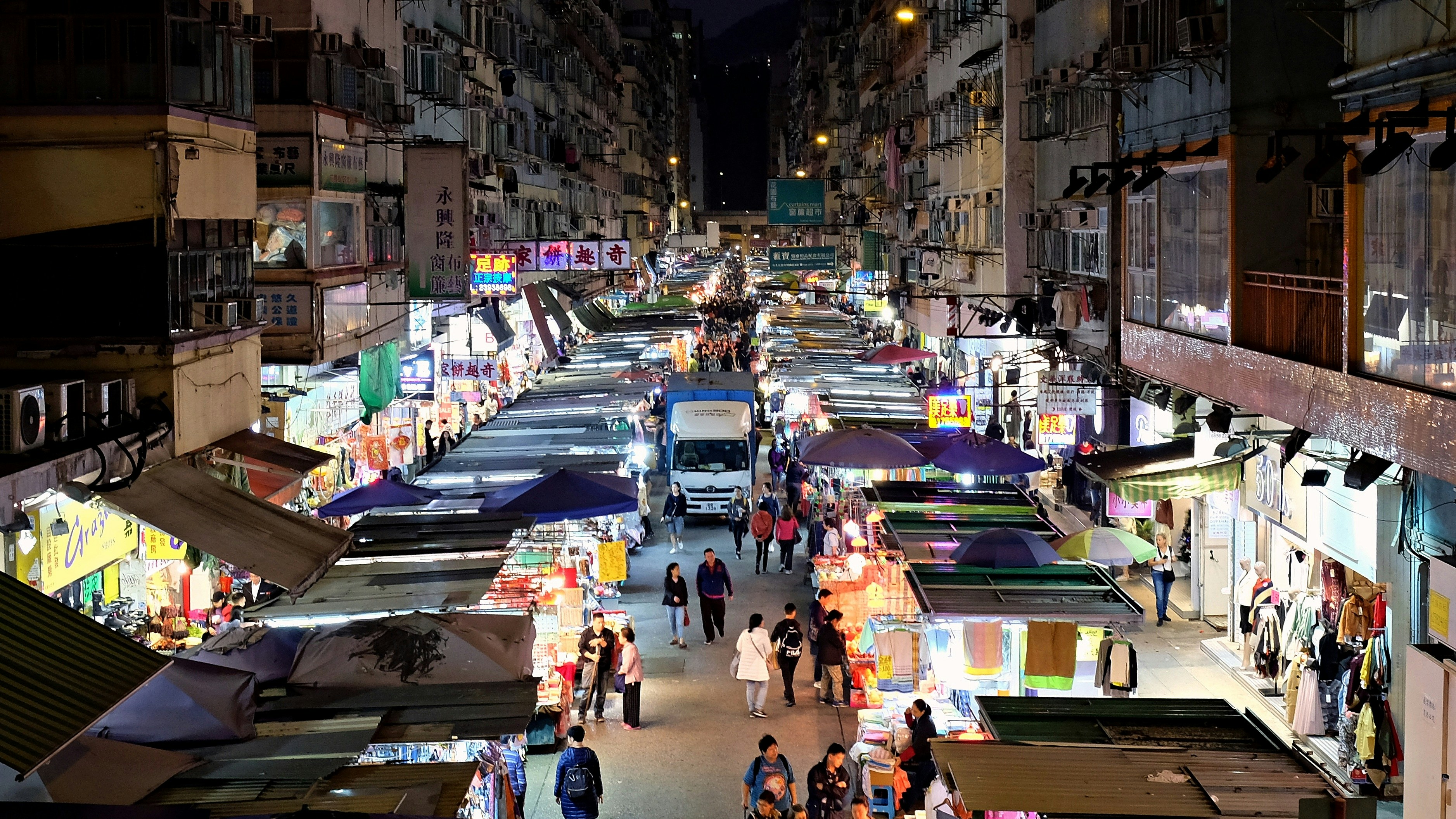 Photo by natchanphotos