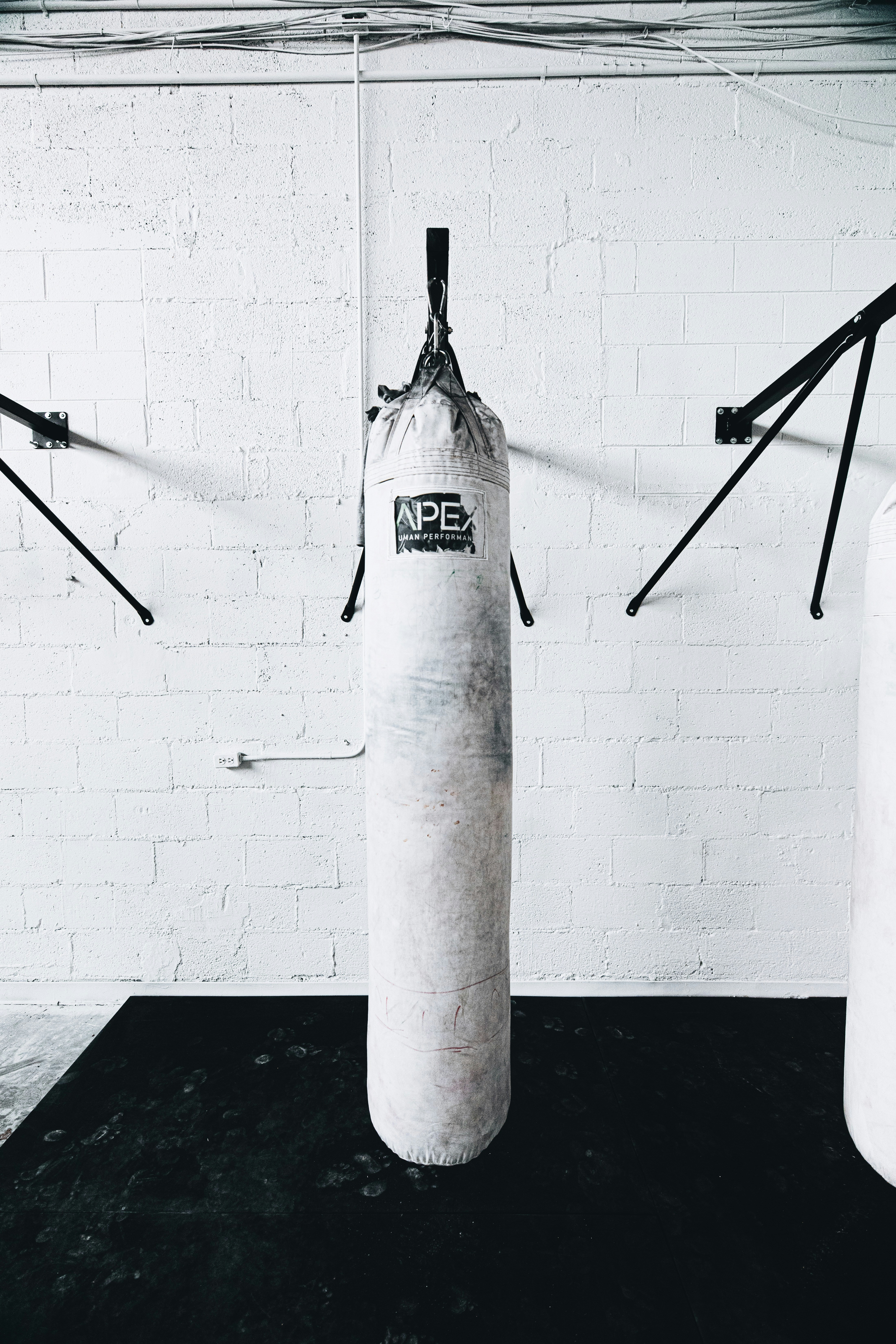 Enhancing Wing Chun Skills: The Iron Palm Conditioning Wall Bag