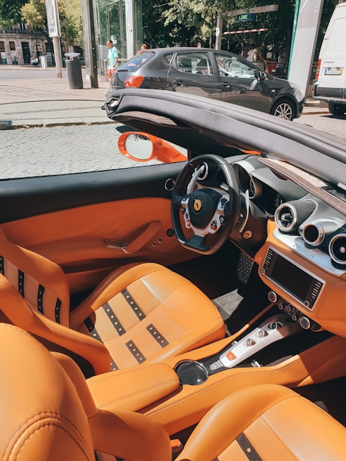 A comfortable Polo Comfort ready for a drive.