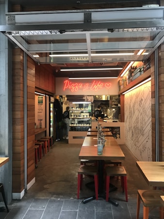 Exploring the Flavorful World of Pizza Variations