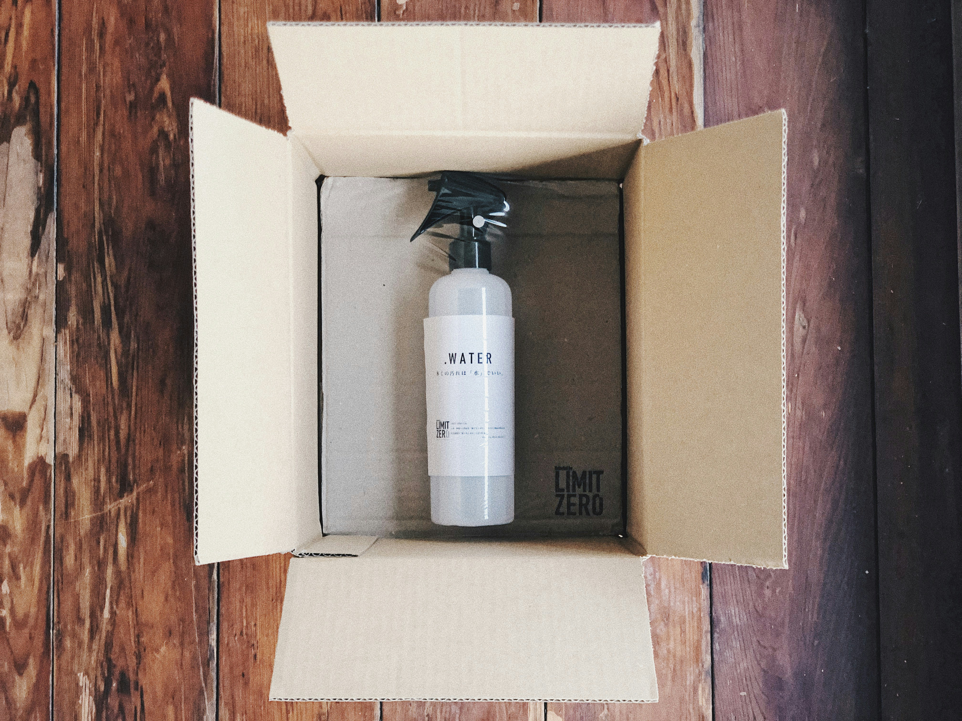 프리즈텍 일본1위 쿨링 스프레이 무알콜 자연 멘톨 냉각 성분 섬유탈취겸용, 3개, 300ml 3