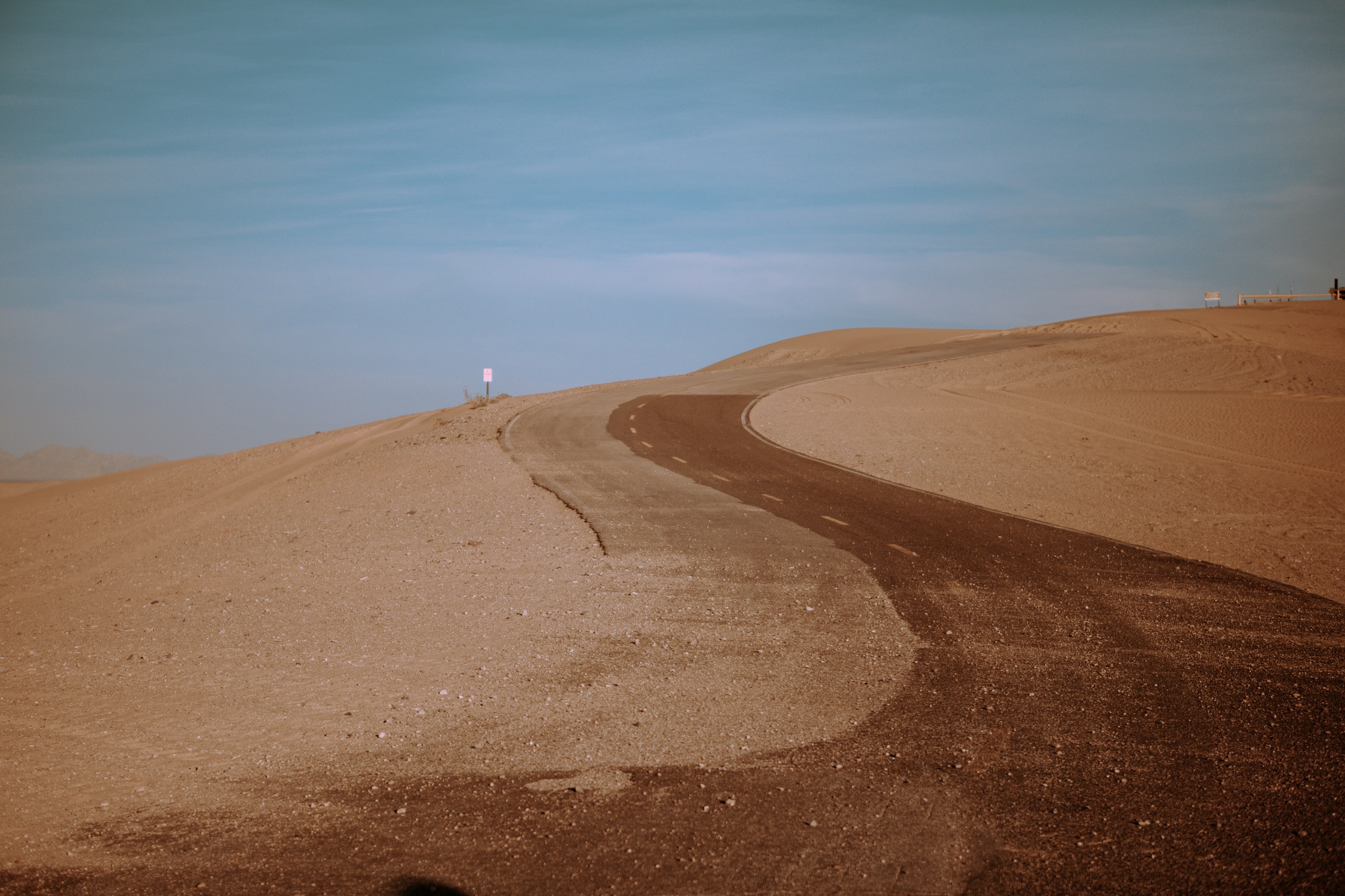 Brown sand under blue sky during daytime photo – Free Ee. uu. Image on ...