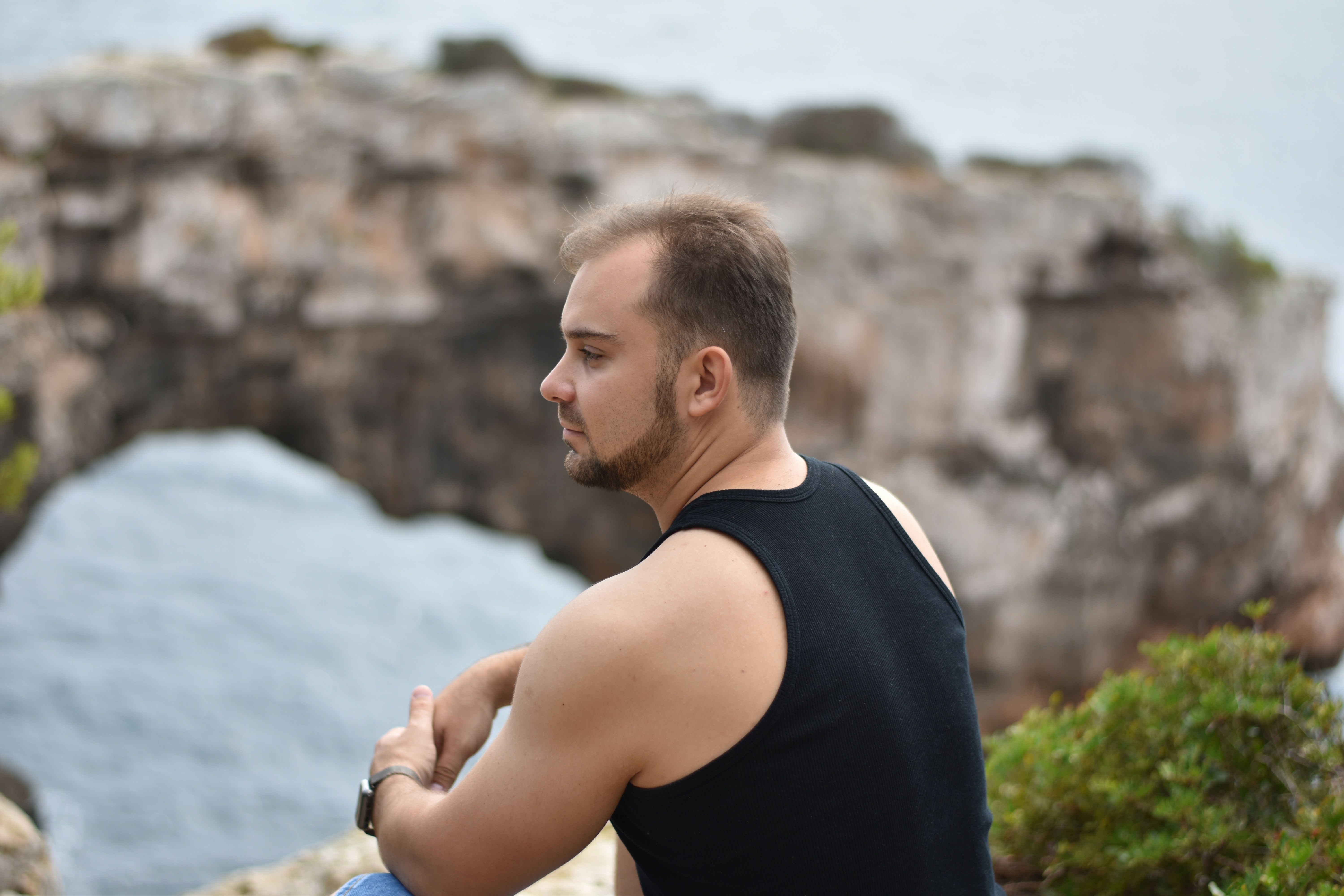 Photo by niklasgatsby