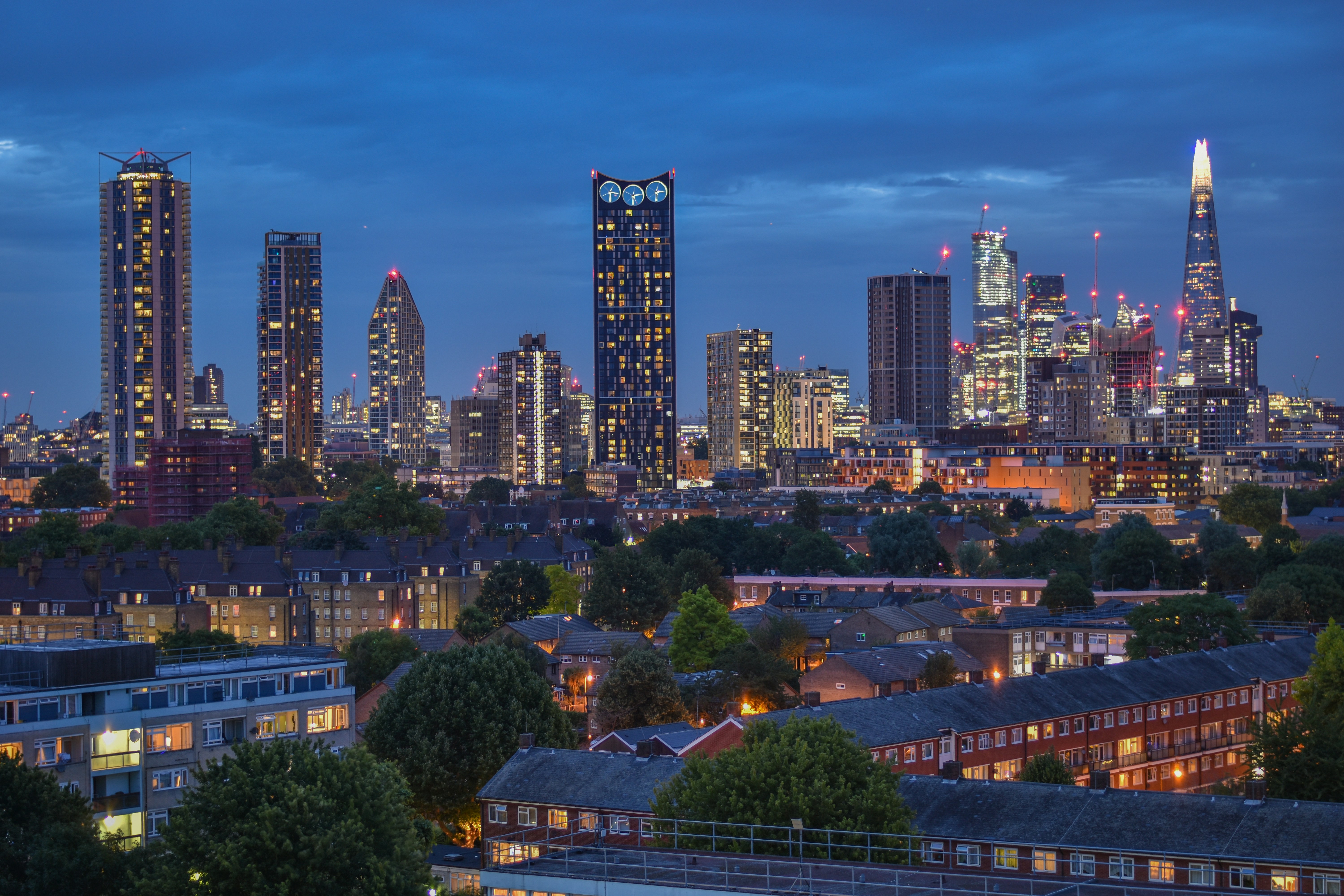 Photo by niklasgatsby