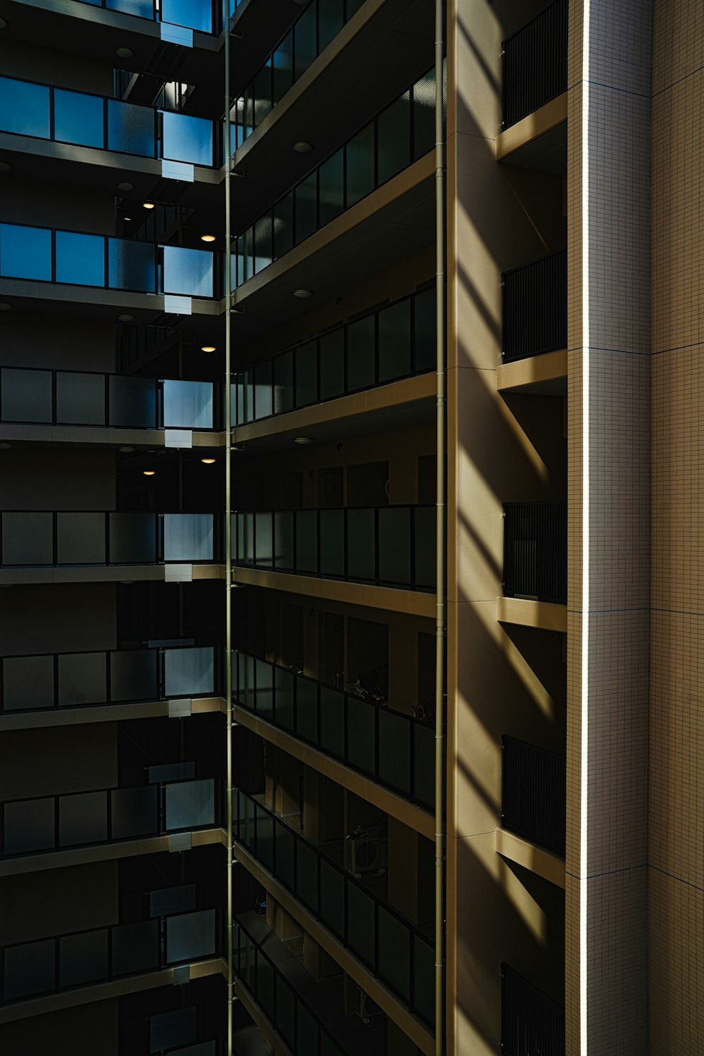 gray and black concrete building