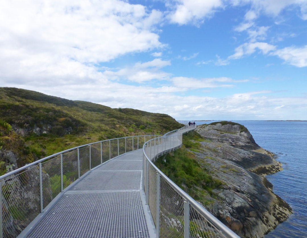 travelers stories about Cliff in Atlantvägen, Norway