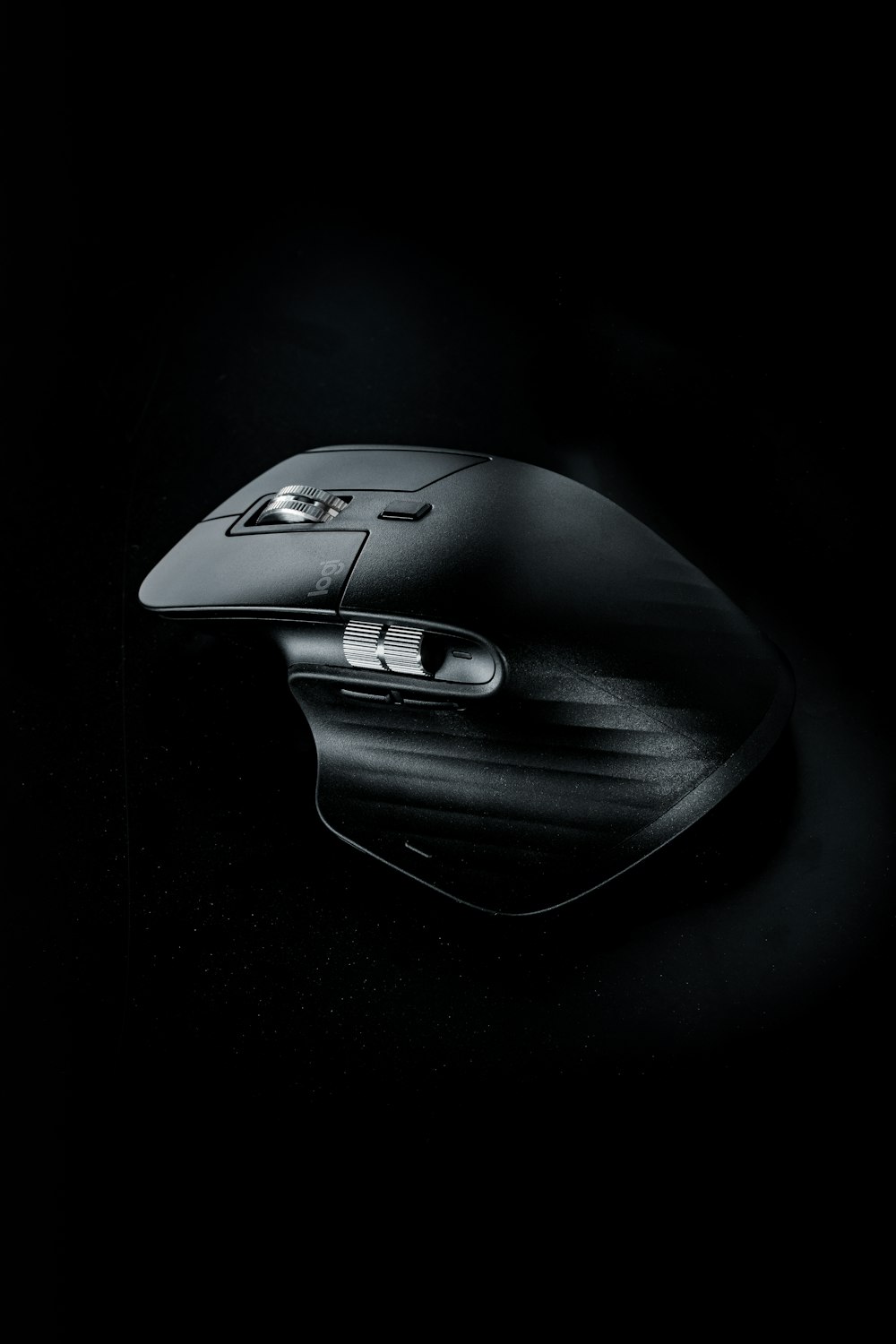black and gray cordless computer mouse photo – Free Computer Image on ...
