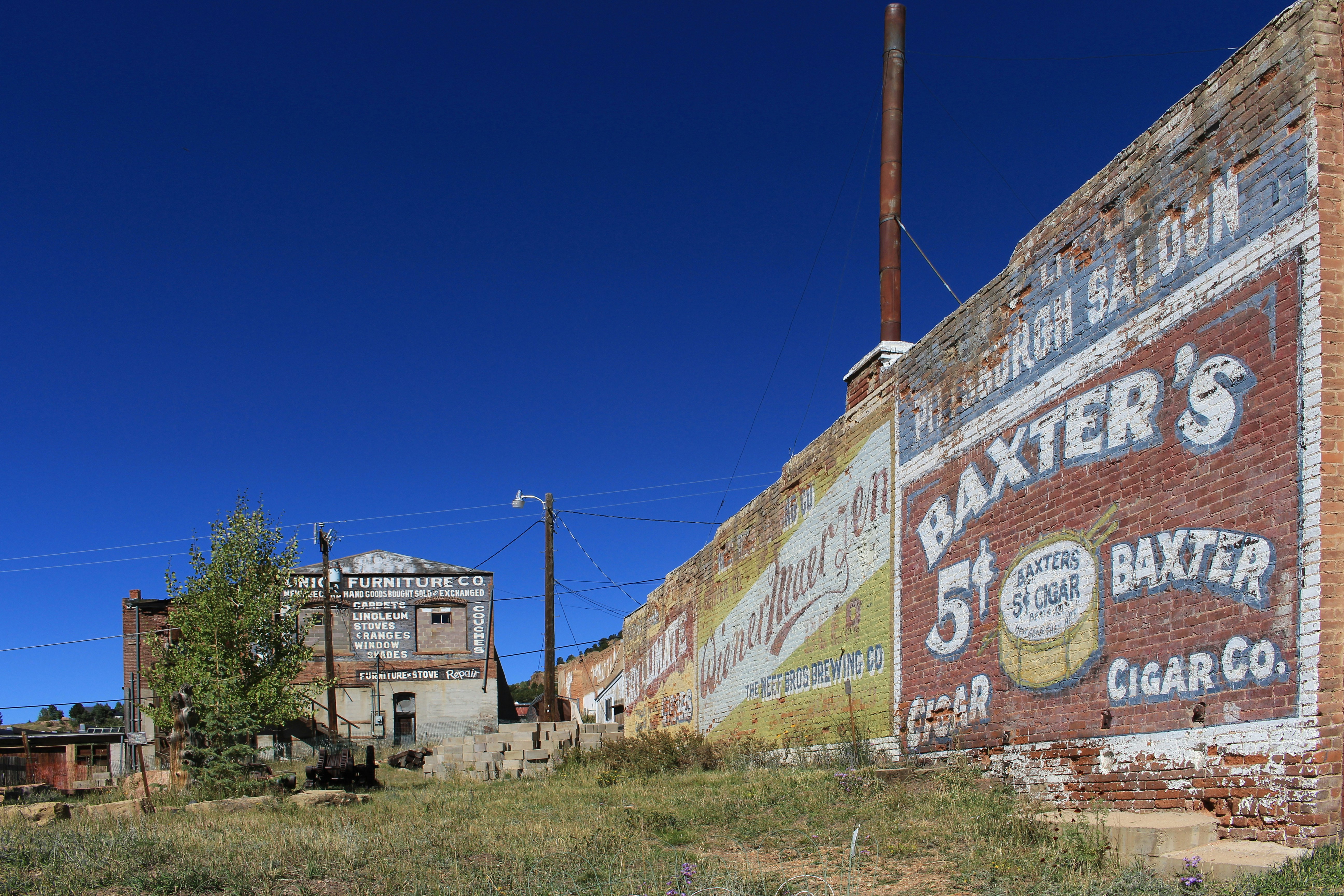 Bisbee, USA (Arizona’s ghost town) - Baxter's Old Sign