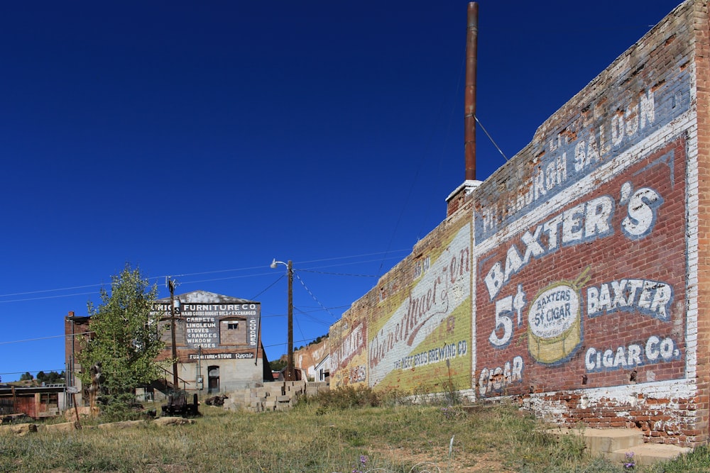 brown and white concrete wall