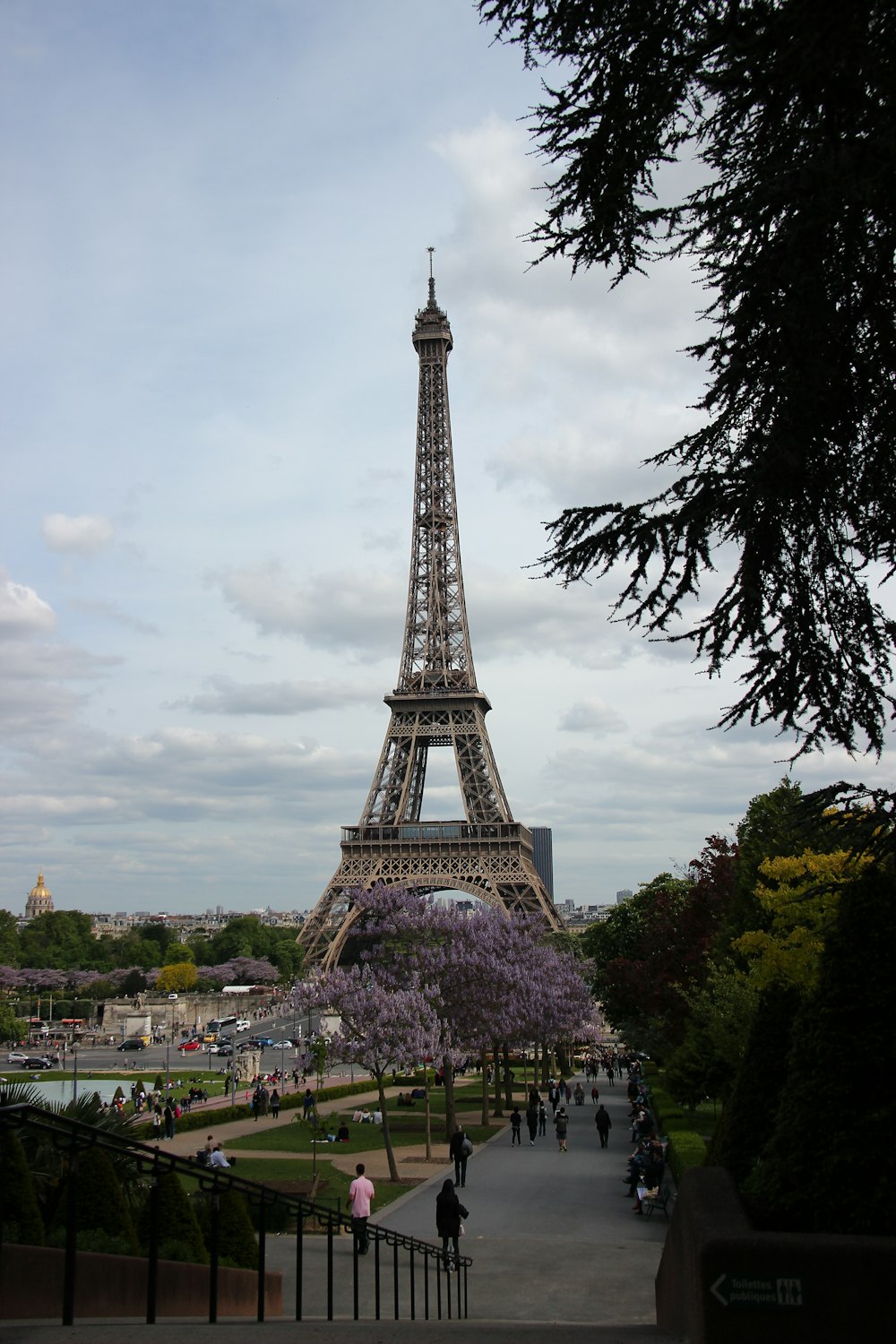 eiffel tower under cloudy sky during daytime