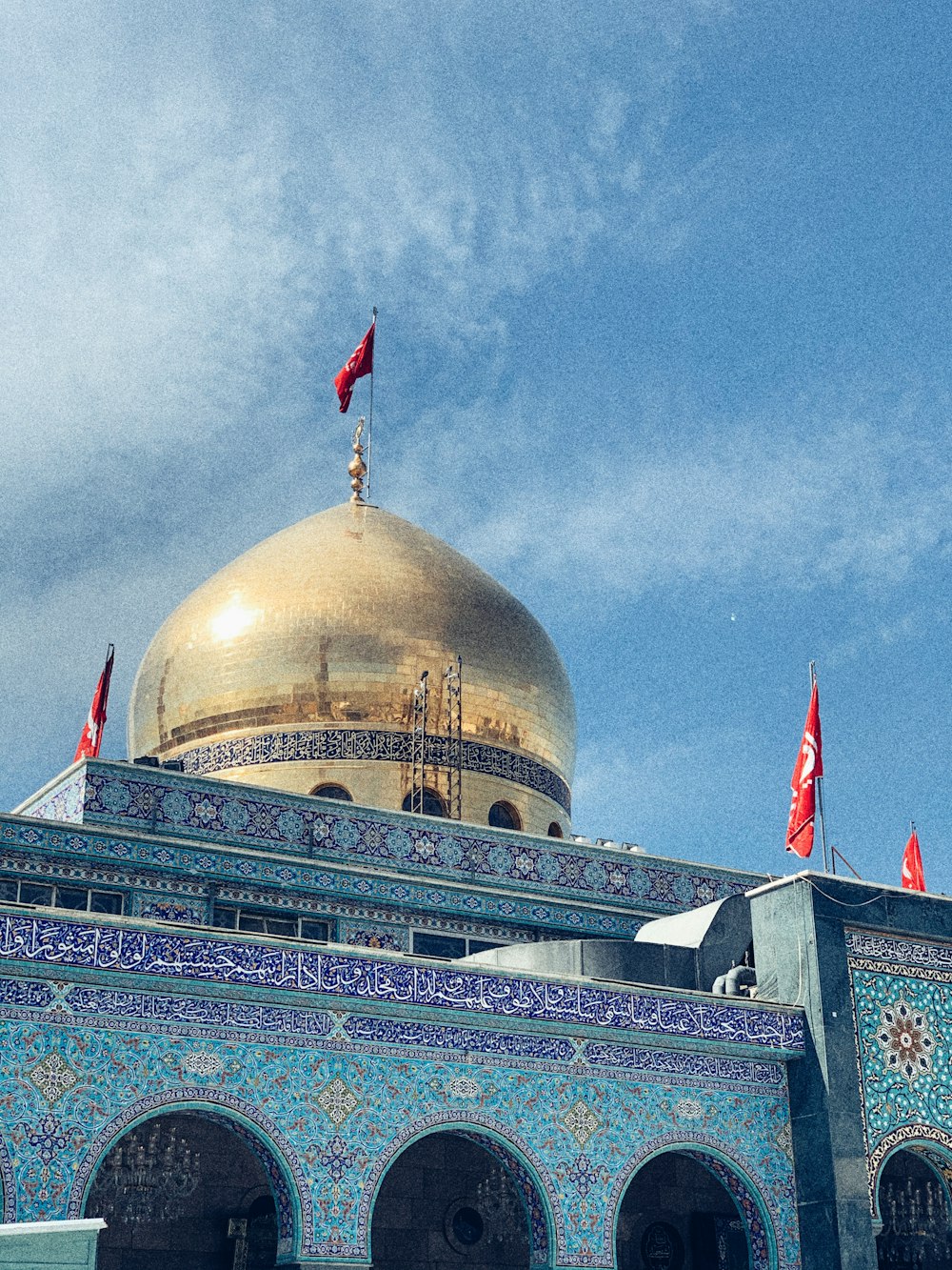 brown dome building under blue sky