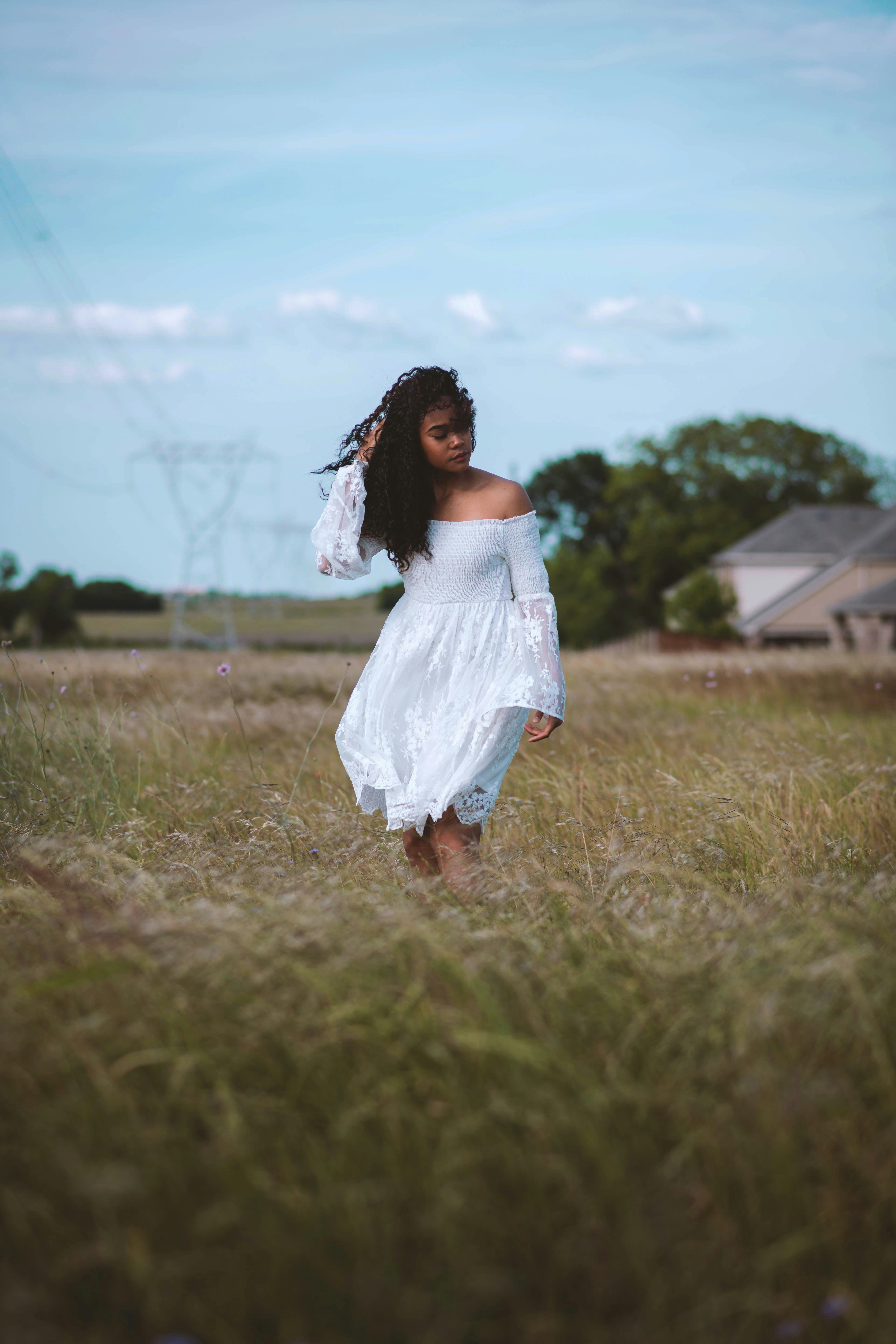 woman in a white dress