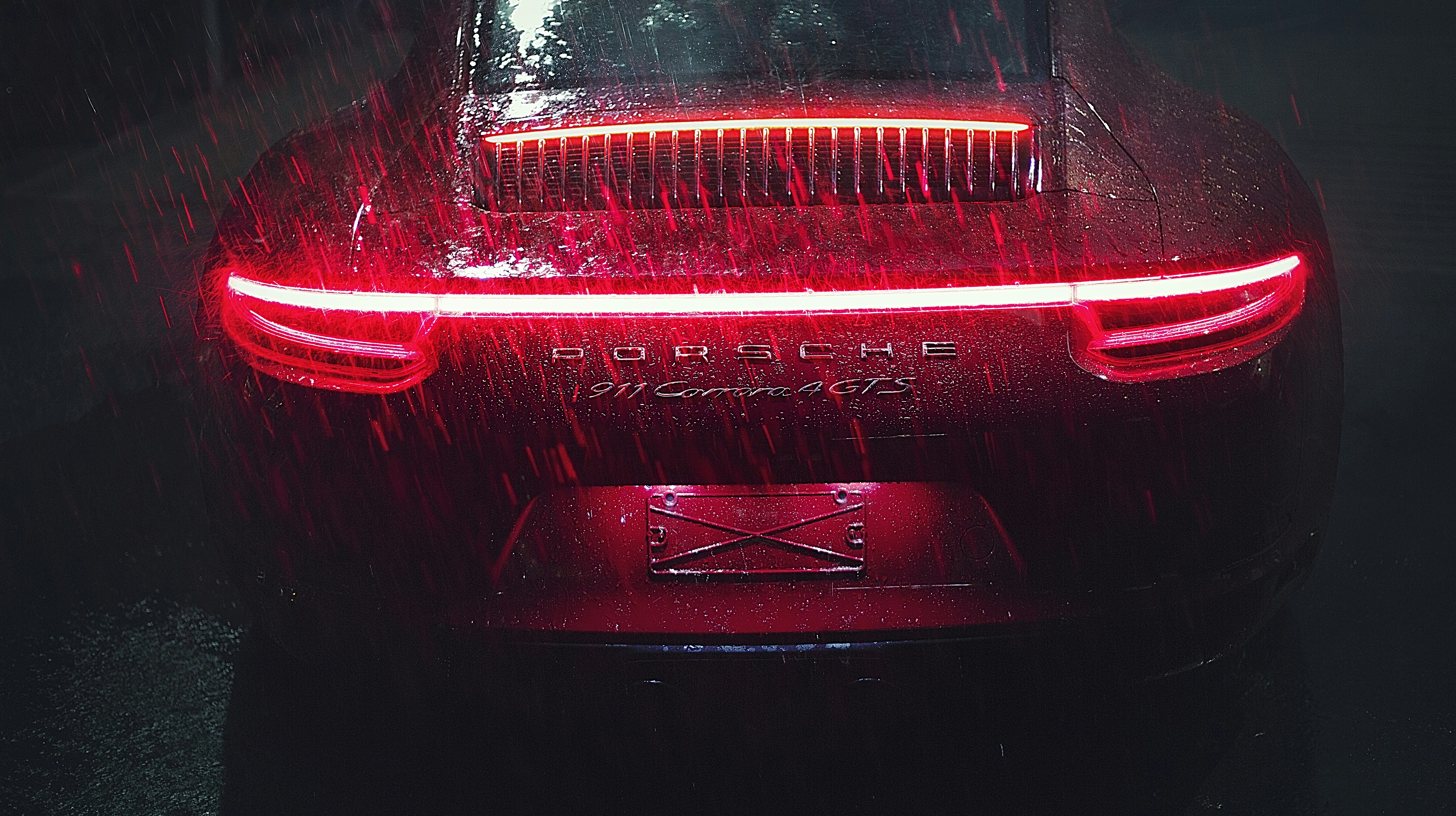 red and black car tail light