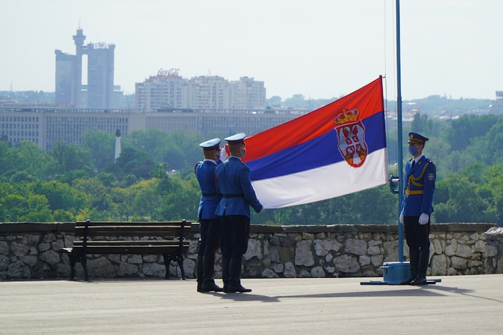 The Unforgettable Moment: The 50-Meter Russian Flag Rises in Ir-bit