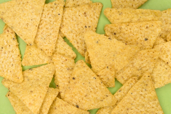 Green and yellow cheese slices