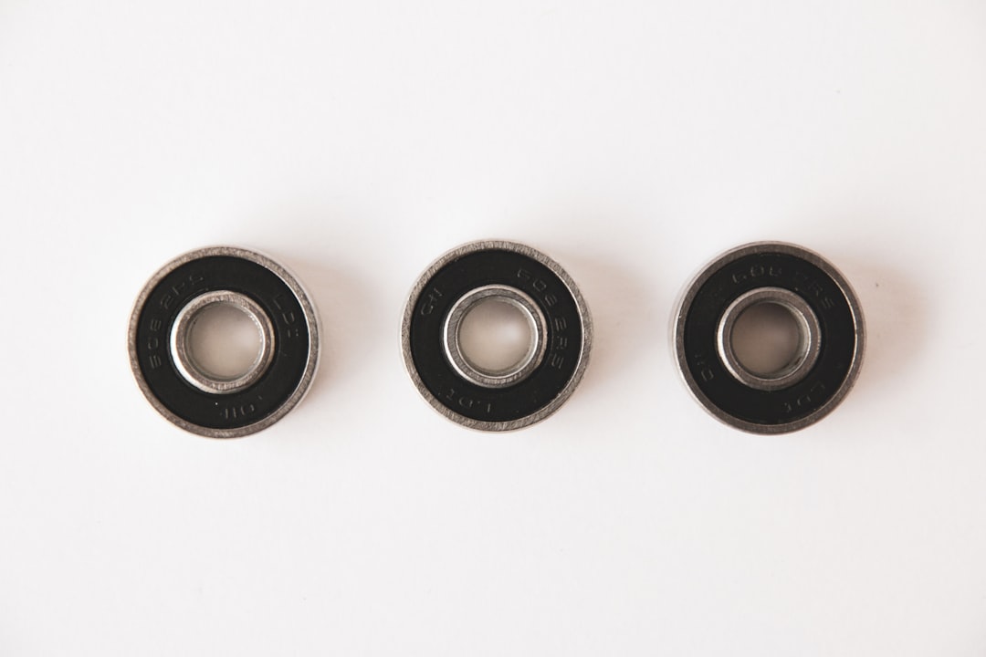 black and silver round speaker